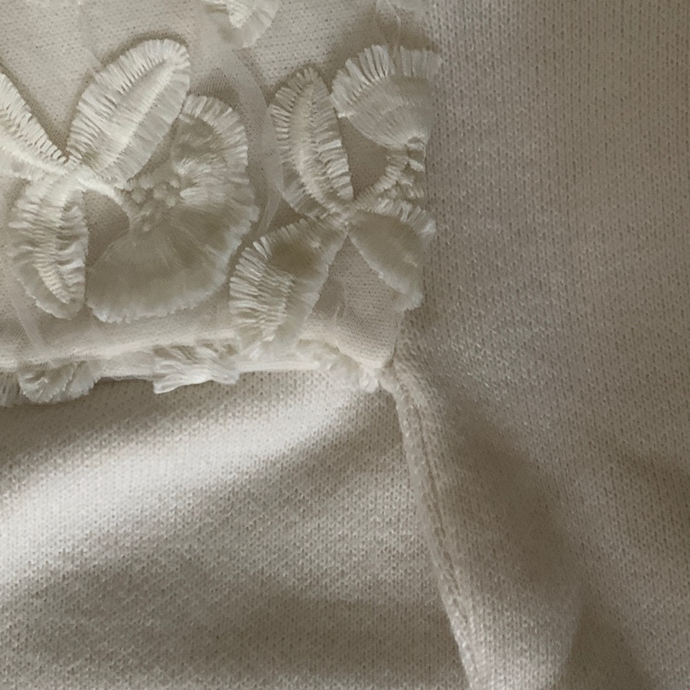 Amaryllis Ivory Floral Sleeve Sweater - Picture 5 of 6